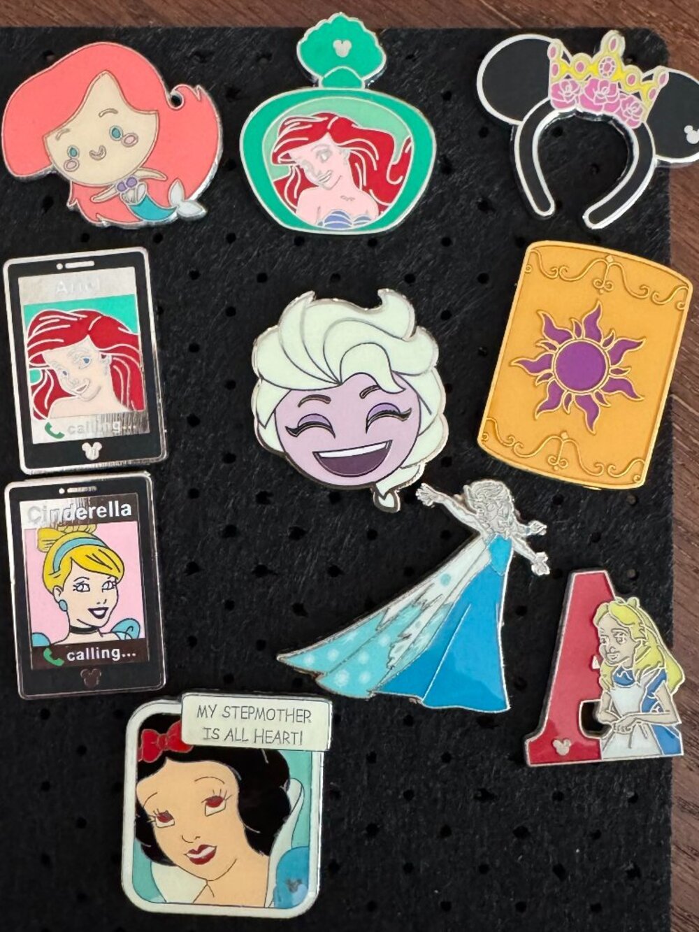Disney Princess Trading Pins Lot of 10 Ariel Elsa Cinderella Snow White Alice